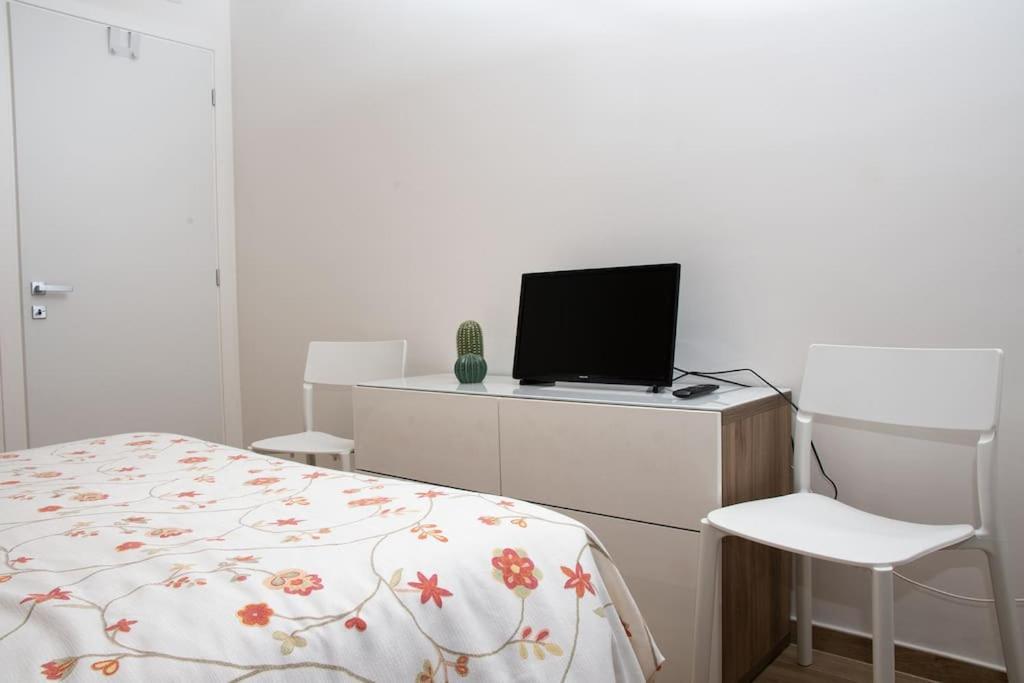 Casa Valentin Apartment Monforte dʼAlba Exterior foto